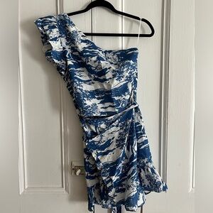 Brand new size 6 reformation dress, blue & white toile one shoulder wrap dress.